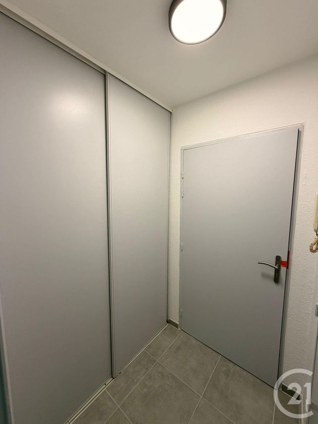 Appartement Studio &agrave; louer - 1 pi&egrave;ce - 18,35 m2 - Metz - 57 - LORRAINE