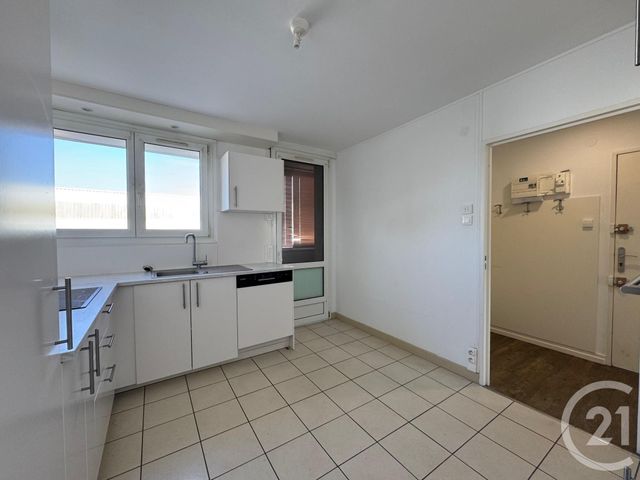 Appartement F3 &agrave; louer - 3 pi&egrave;ces - 84,29 m2 - Montigny Les Metz - 57 - LORRAINE