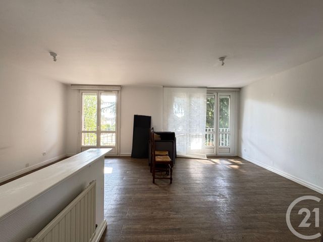 Appartement F3 &agrave; louer - 3 pi&egrave;ces - 84,29 m2 - Montigny Les Metz - 57 - LORRAINE