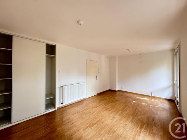 Appartement F3 &agrave; louer - 3 pi&egrave;ces - 84,29 m2 - Montigny Les Metz - 57 - LORRAINE