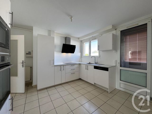 Appartement F3 &agrave; louer - 3 pi&egrave;ces - 84,29 m2 - Montigny Les Metz - 57 - LORRAINE