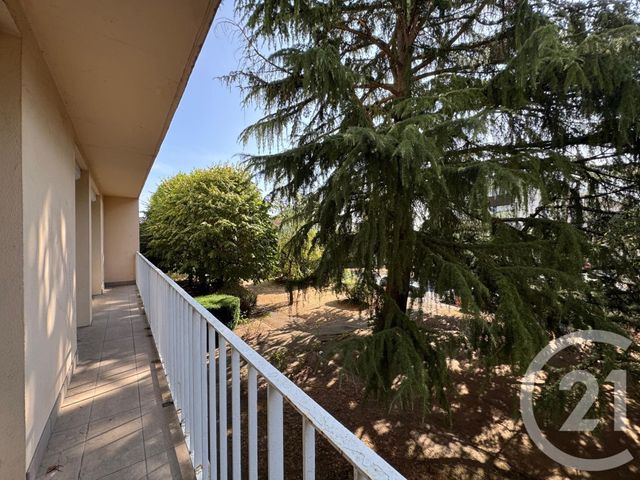 Appartement F3 &agrave; louer - 3 pi&egrave;ces - 84,29 m2 - Montigny Les Metz - 57 - LORRAINE