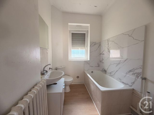 Appartement F4 &agrave; louer - 4 pi&egrave;ces - 71,48 m2 - Metz - 57 - LORRAINE