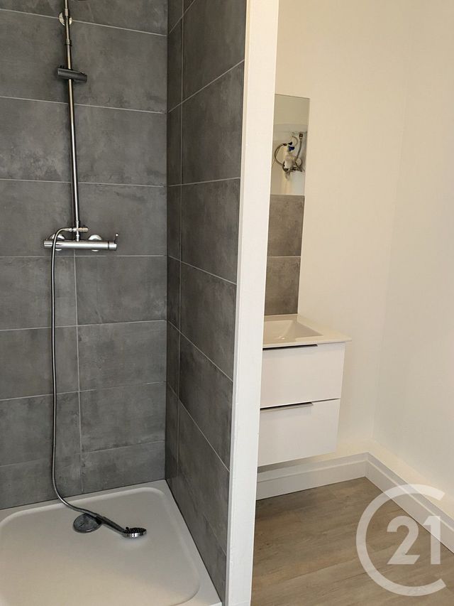 Appartement Studio &agrave; louer - 1 pi&egrave;ce - 18 m2 - Metz - 57 - LORRAINE