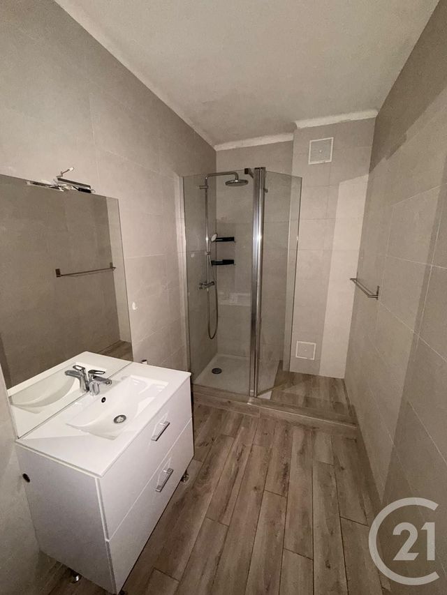 Appartement F2 &agrave; louer - 2 pi&egrave;ces - 62,07 m2 - Metz - 57 - LORRAINE