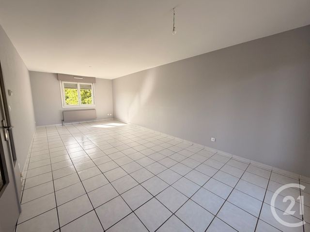 Maison &agrave; louer - 5 pi&egrave;ces - 100,45 m2 - Cuvry - 57 - LORRAINE