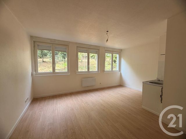 Appartement Studio &agrave; louer - 1 pi&egrave;ce - 26,80 m2 - Metz - 57 - LORRAINE