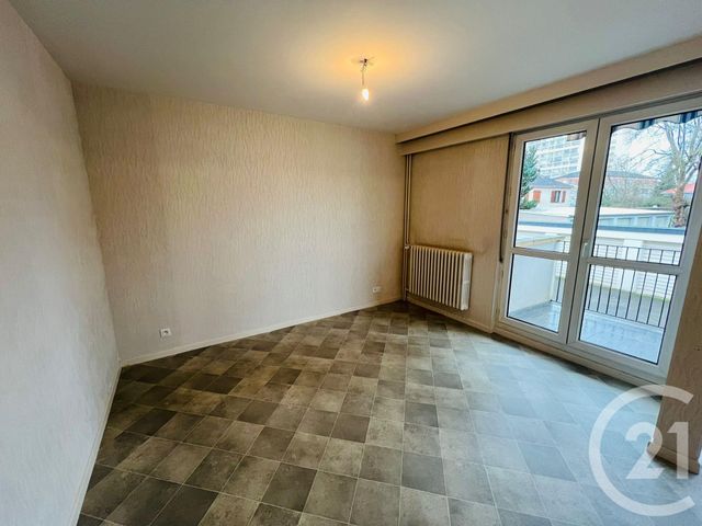 Appartement T4 &agrave; louer - 4 pi&egrave;ces - 79,30 m2 - Metz - 57 - LORRAINE