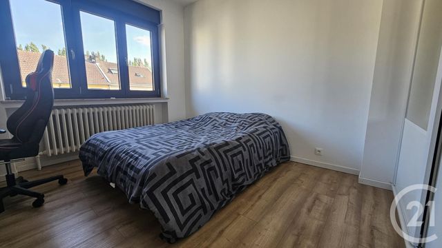 Appartement F5 &agrave; louer - 5 pi&egrave;ces - 80,60 m2 - Longeville Les Metz - 57 - LORRAINE