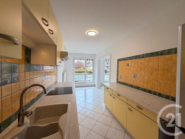 Appartement 4 pieces &agrave; louer - 4 pi&egrave;ces - 100,28 m2 - Metz - 57 - LORRAINE