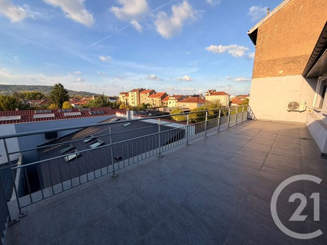Appartement 3 pieces avec 2 chambres &agrave; louer - 3 pi&egrave;ces - 63,70 m2 - Montigny Les Metz - 57 - LORRAINE