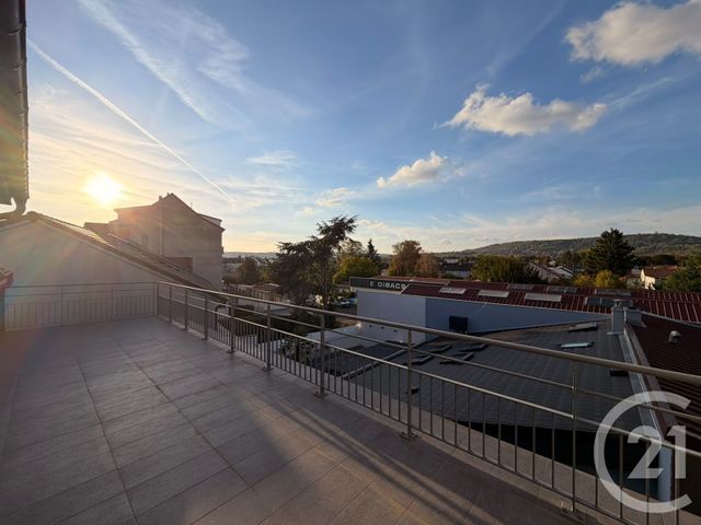 Appartement 3 pieces avec 2 chambres &agrave; louer - 3 pi&egrave;ces - 63,70 m2 - Montigny Les Metz - 57 - LORRAINE