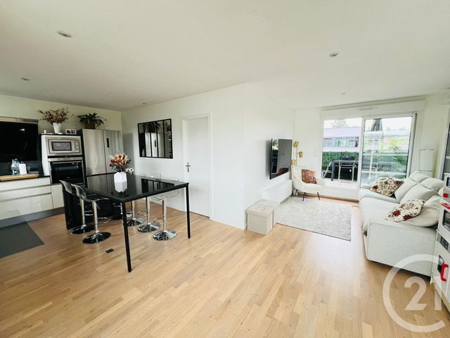 Appartement F5 &agrave; louer - 5 pi&egrave;ces - 99,18 m2 - Metz - 57 - LORRAINE