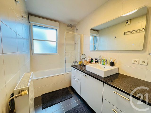 Appartement F5 &agrave; louer - 5 pi&egrave;ces - 99,18 m2 - Metz - 57 - LORRAINE