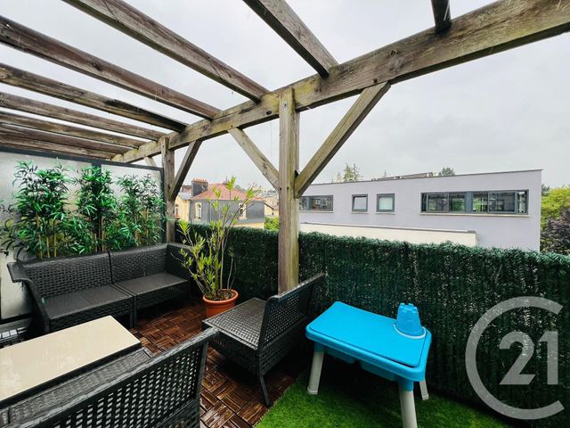 Appartement F5 &agrave; louer - 5 pi&egrave;ces - 99,18 m2 - Metz - 57 - LORRAINE