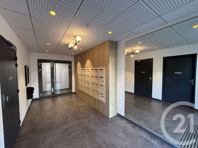 Appartement 2 pieces &agrave; louer - 2 pi&egrave;ces - 46,39 m2 - Montigny Les Metz - 57 - LORRAINE