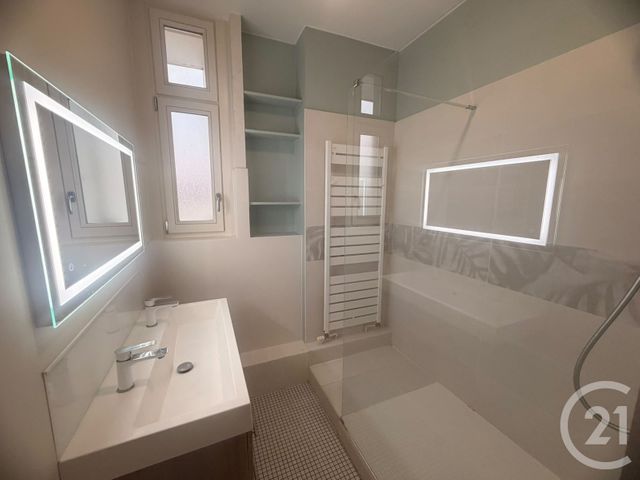 Appartement F5 &agrave; louer - 5 pi&egrave;ces - 134,58 m2 - Metz - 57 - LORRAINE