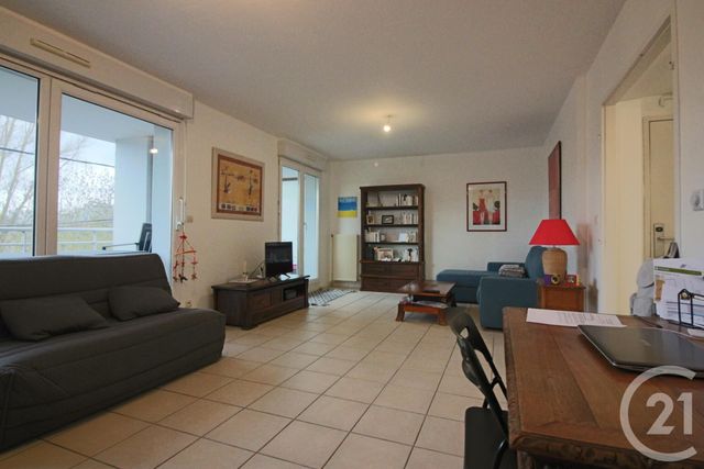 Appartement F3 &agrave; louer - 3 pi&egrave;ces - 77 m2 - Metz - 57 - LORRAINE