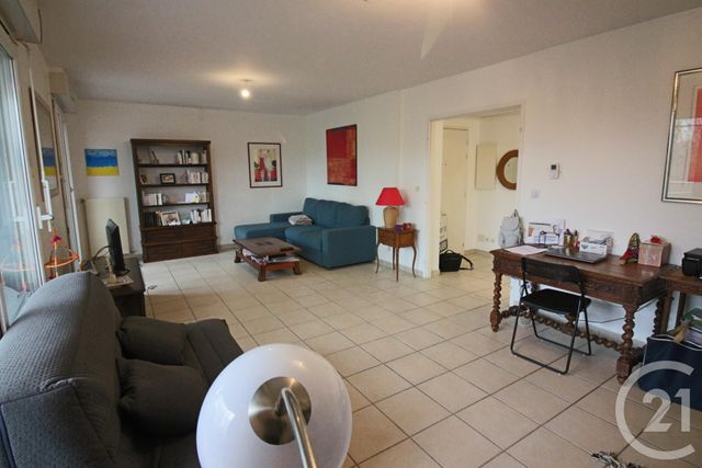 Appartement F3 &agrave; louer - 3 pi&egrave;ces - 77 m2 - Metz - 57 - LORRAINE