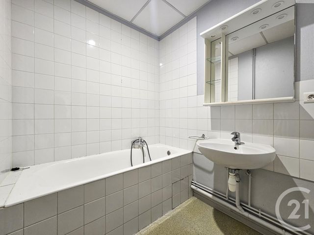 Appartement F3 &agrave; louer - 3 pi&egrave;ces - 56,37 m2 - Thionville - 57 - LORRAINE