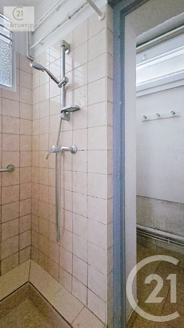 Appartement T3 &agrave; vendre - 3 pi&egrave;ces - 45,19 m2 - Vesoul - 70 - FRANCHE-COMTE