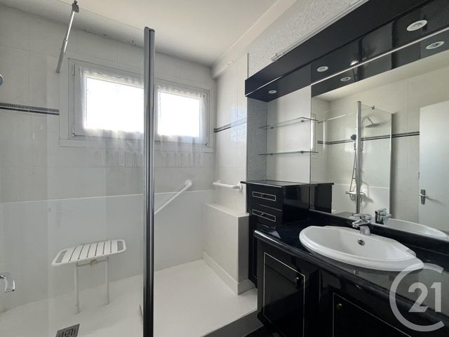 Appartement F5 à vendre - 5 pièces - 93,93 m2 - Besancon - 25 - FRANCHE-COMTE