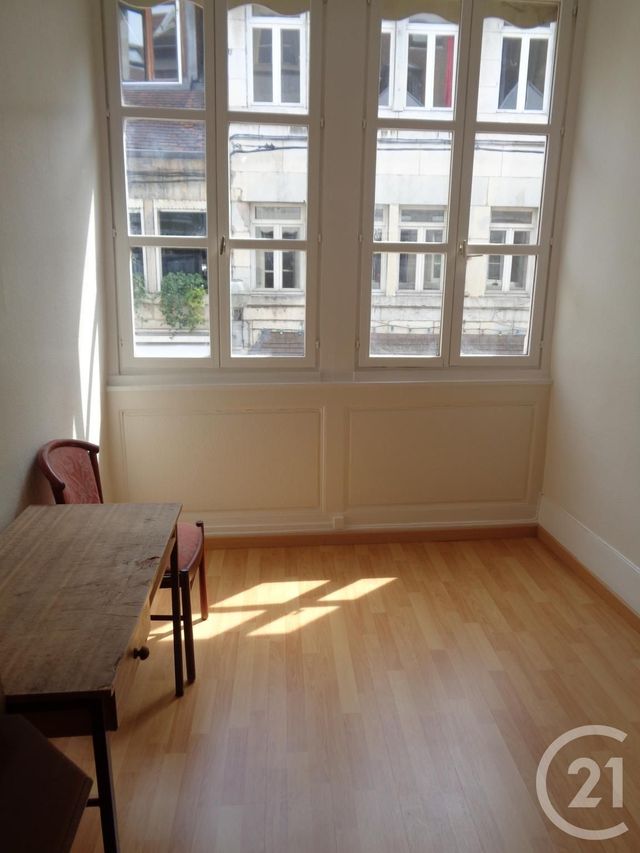 Appartement T2 &agrave; louer - 2 pi&egrave;ces - 44,17 m2 - Besancon - 25 - FRANCHE-COMTE