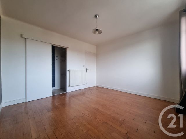 Appartement T3 &agrave; louer - 3 pi&egrave;ces - 66,25 m2 - Besancon - 25 - FRANCHE-COMTE