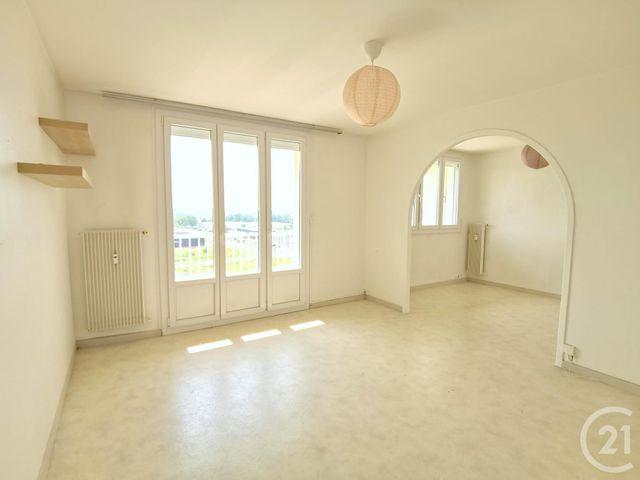 Appartement F3 &agrave; louer - 3 pi&egrave;ces - 73,37 m2 - Besancon - 25 - FRANCHE-COMTE
