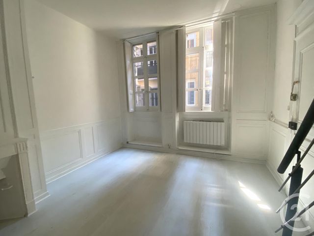 Appartement Studio &agrave; louer - 1 pi&egrave;ce - 20,41 m2 - Besancon - 25 - FRANCHE-COMTE