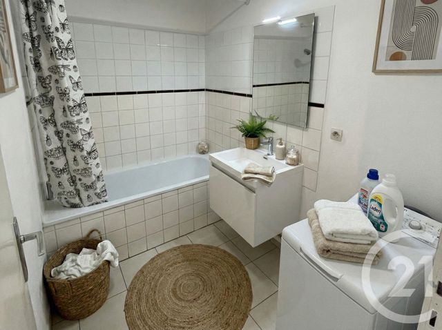 Appartement T2 &agrave; louer - 2 pi&egrave;ces - 64,77 m2 - Besancon - 25 - FRANCHE-COMTE