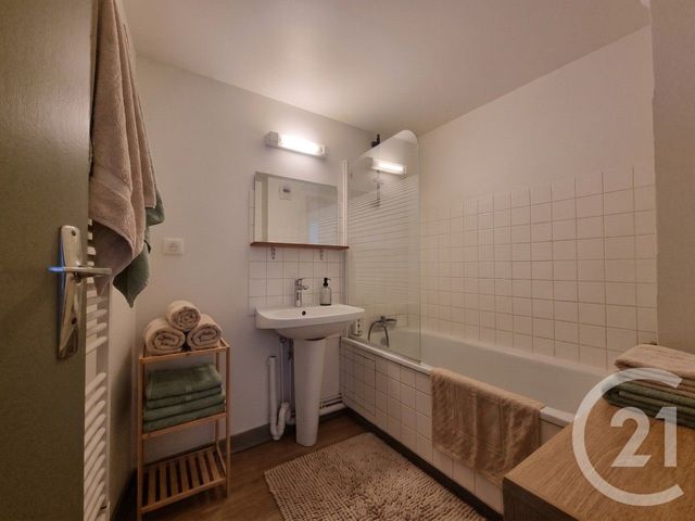 Appartement F4 &agrave; louer - 4 pi&egrave;ces - 67,35 m2 - Besancon - 25 - FRANCHE-COMTE