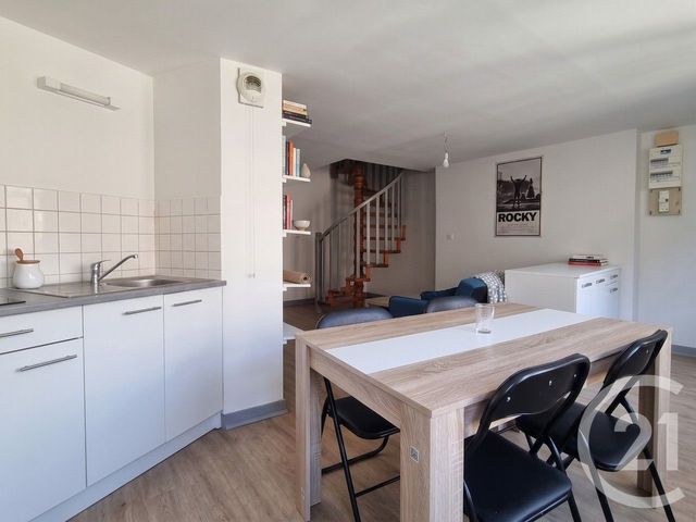 Appartement F4 &agrave; louer - 4 pi&egrave;ces - 67,35 m2 - Besancon - 25 - FRANCHE-COMTE