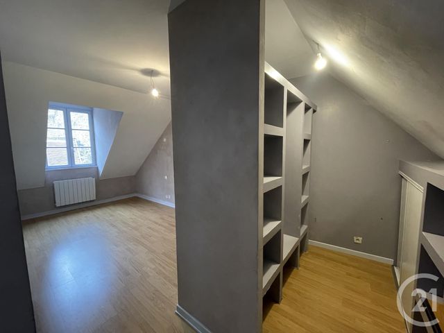 Appartement T3 &agrave; louer - 3 pi&egrave;ces - 88,84 m2 - Besancon - 25 - FRANCHE-COMTE