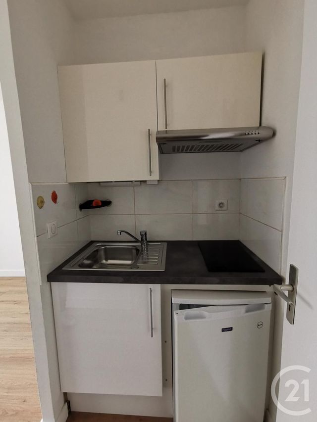Appartement F1 &agrave; louer - 1 pi&egrave;ce - 18,36 m2 - Besancon - 25 - FRANCHE-COMTE