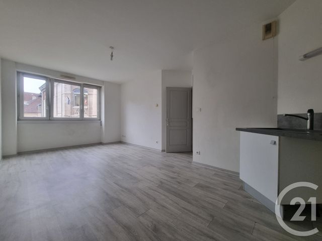 Appartement F3 &agrave; louer - 3 pi&egrave;ces - 49,58 m2 - Besancon - 25 - FRANCHE-COMTE