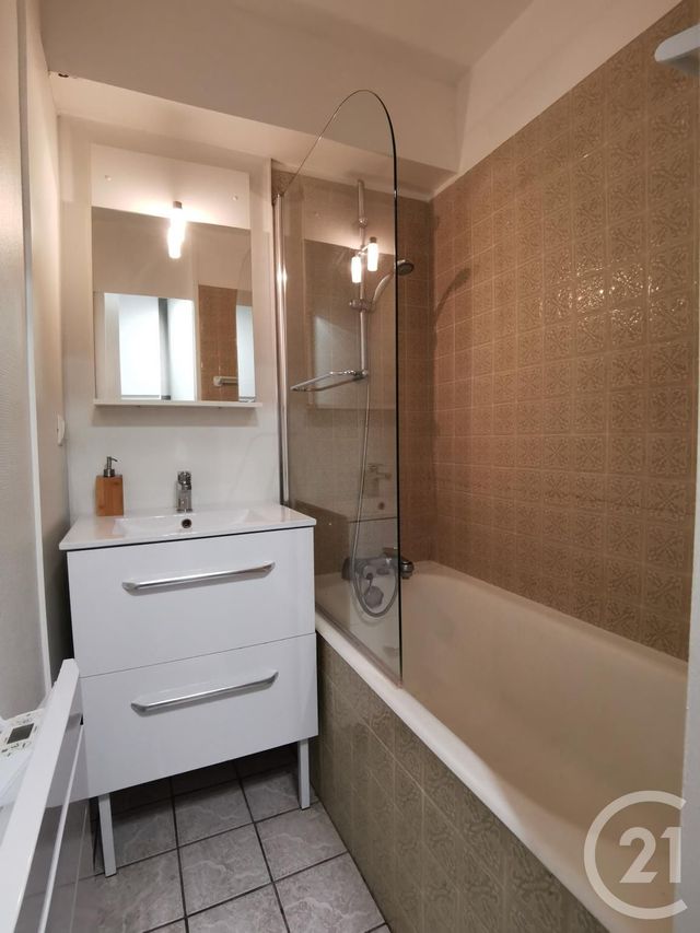 Appartement Studio &agrave; louer - 1 pi&egrave;ce - 28,50 m2 - Besancon - 25 - FRANCHE-COMTE
