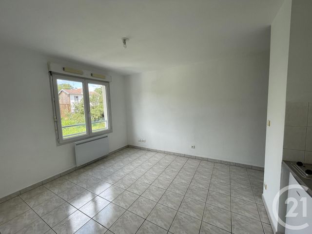 Appartement Studio &agrave; louer - 1 pi&egrave;ce - 19,77 m2 - Besancon - 25 - FRANCHE-COMTE