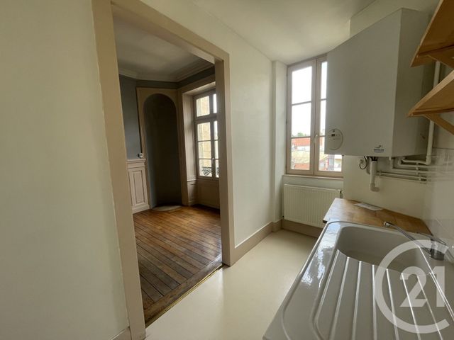 Appartement F3 &agrave; louer - 3 pi&egrave;ces - 78,31 m2 - Besancon - 25 - FRANCHE-COMTE