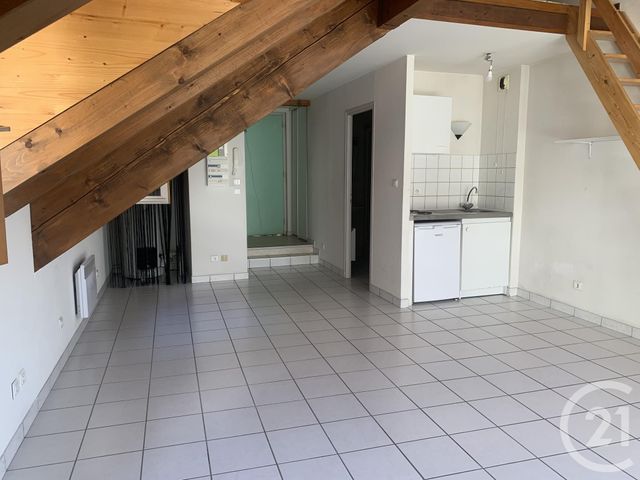 Appartement Studio &agrave; louer - 1 pi&egrave;ce - 27,87 m2 - Besancon - 25 - FRANCHE-COMTE