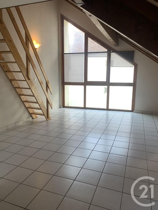 Appartement Studio &agrave; louer - 1 pi&egrave;ce - 27,87 m2 - Besancon - 25 - FRANCHE-COMTE