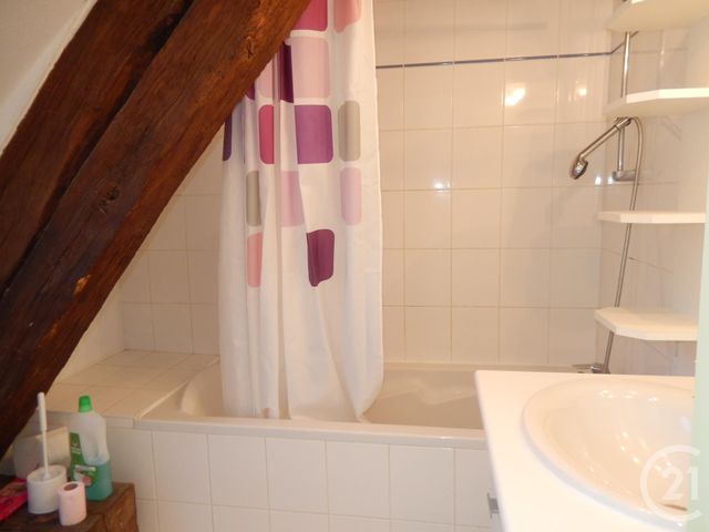 Appartement F3 &agrave; louer - 3 pi&egrave;ces - 47,21 m2 - Geneuille - 25 - FRANCHE-COMTE