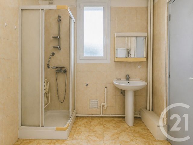 Appartement F3 &agrave; louer - 3 pi&egrave;ces - 59,96 m2 - Besancon - 25 - FRANCHE-COMTE