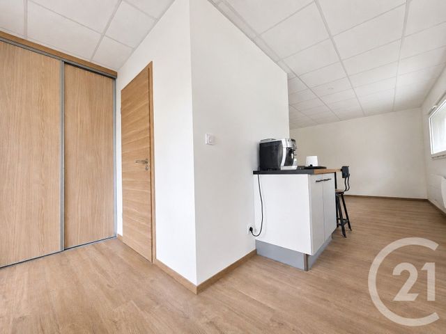 Appartement F1 &agrave; louer - 1 pi&egrave;ce - 30,25 m2 - Chaleze - 25 - FRANCHE-COMTE