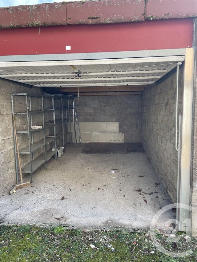 Parking &agrave; louer - 12 m2 - Besancon - 25 - FRANCHE-COMTE