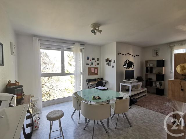 Appartement F1 &agrave; louer - 1 pi&egrave;ce - 40,27 m2 - Besancon - 25 - FRANCHE-COMTE