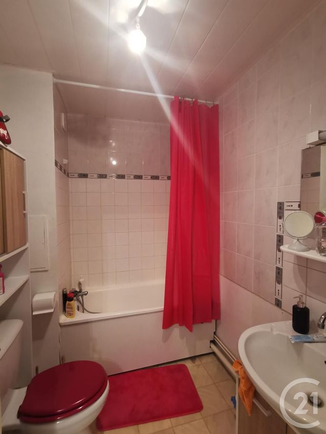 Appartement F1 &agrave; louer - 1 pi&egrave;ce - 40,27 m2 - Besancon - 25 - FRANCHE-COMTE