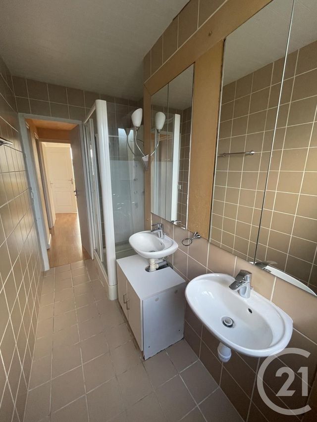 Appartement F3 &agrave; louer - 3 pi&egrave;ces - 62,76 m2 - Besancon - 25 - FRANCHE-COMTE