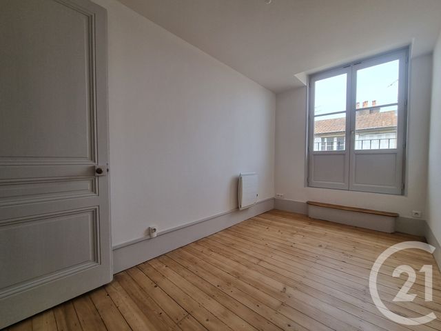 Appartement F3 &agrave; louer - 3 pi&egrave;ces - 54,90 m2 - Besancon - 25 - FRANCHE-COMTE