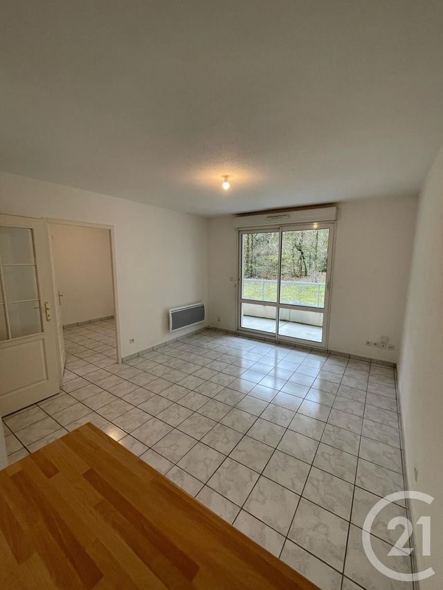 Appartement F2 &agrave; louer - 2 pi&egrave;ces - 35,10 m2 - Besancon - 25 - FRANCHE-COMTE